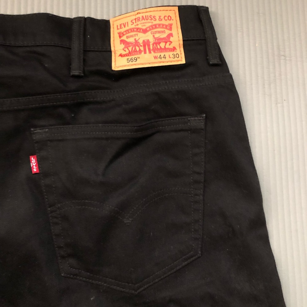569 Levis Strauss & Co Jeans with a zip fly